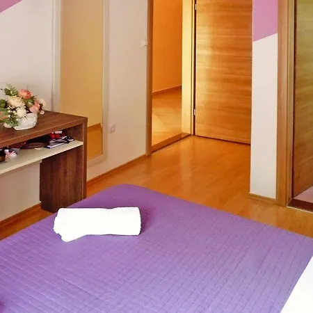 Apartment Pink In Only 200 M From The Sea *