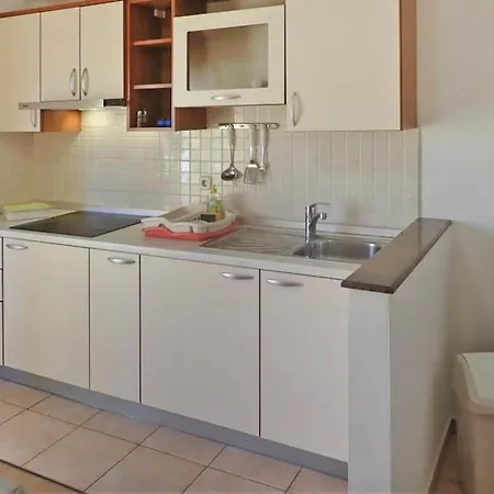 Pink In Only 200 M From The Sea Apartment