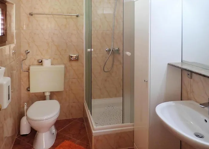 Pink In Only 200 M From The Sea * Starigrad Paklenica